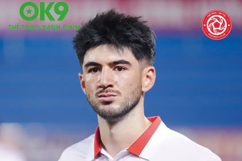Kyle Colona đang có phong độ ấn tượng ở V-League Kyle Colona đang có phong độ ấn tượng ở V-League